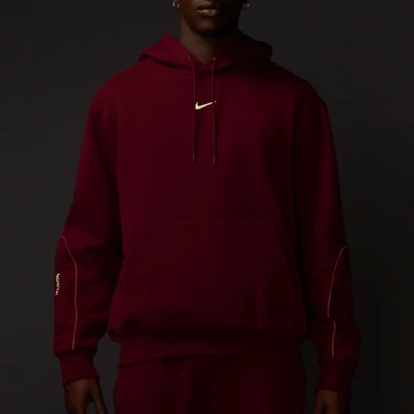 ONBODY_SU25CARDINALSTOCK_45 NOCTA Fleece CS Hoodie Dark Beetroot