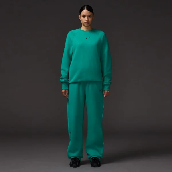 ONBODY_HO25CARDINALSTOCK35_ad71899e-d02a-4e15-8fa6-931d543c8d62 NOCTA Fleece Crewneck Neptune Green